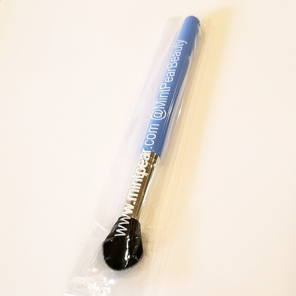 Mintpear Rounded Soft Blend M64 Brush